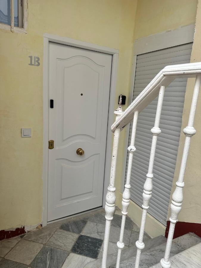 Apartamento Nebro Sol Cádiz Exterior foto